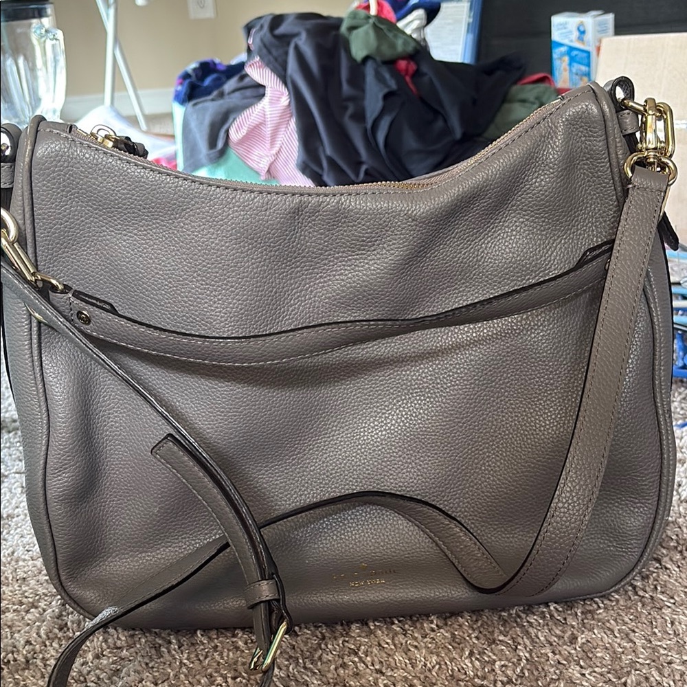 Kate Spade Gray Shoulder Bag with Minimalist Design